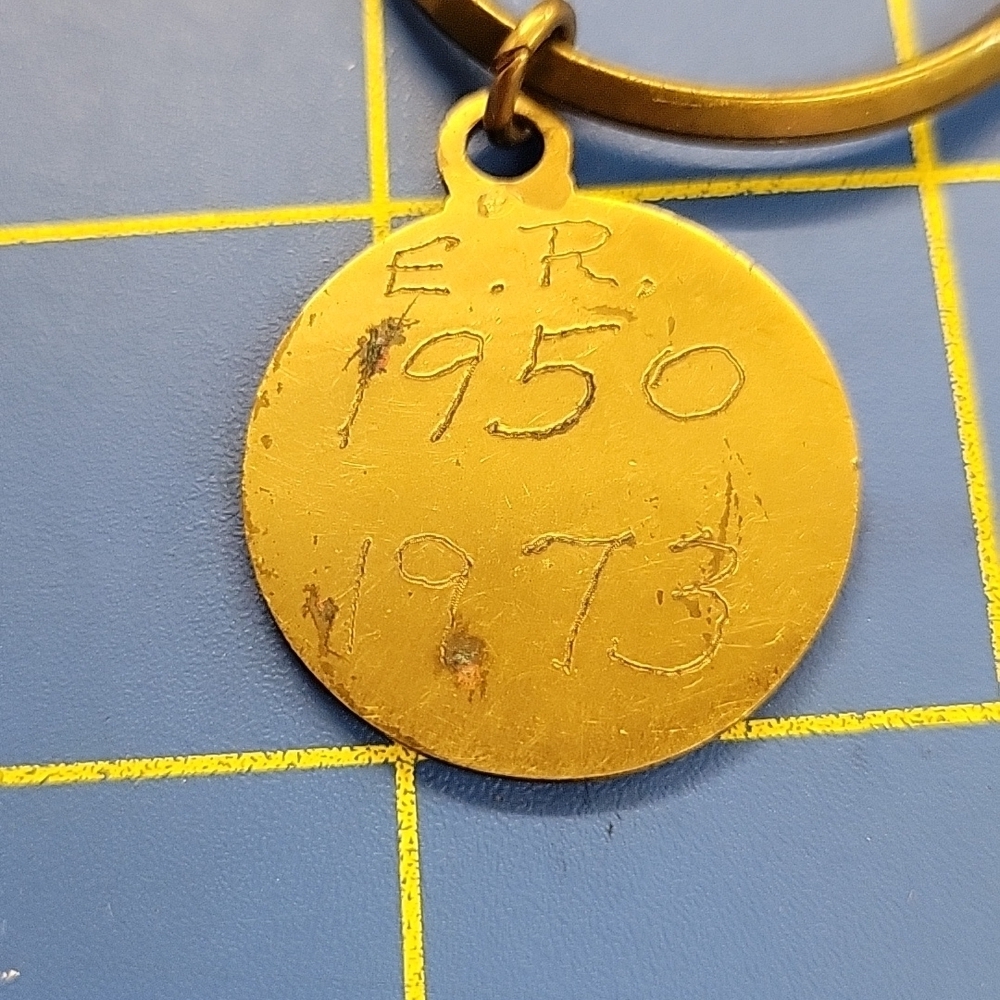 Vintage Keyring Pilot International Brass Tone - Picture 4 of 4